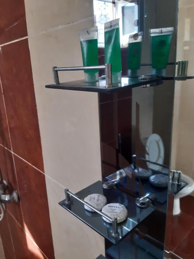 Hotel Selika ルスタヴィ エクステリア 写真