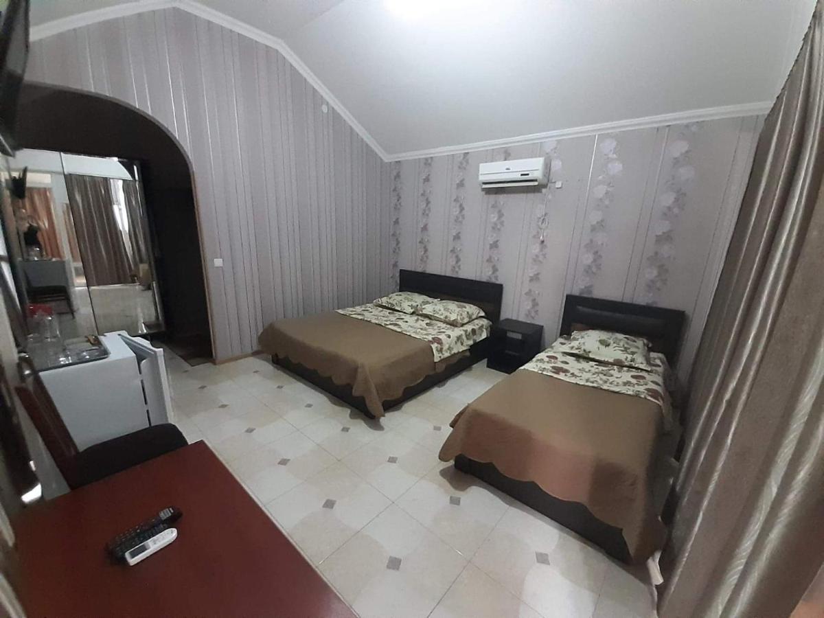 Hotel Selika ルスタヴィ エクステリア 写真